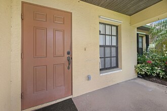 1140 Luminary Cir in Melbourne, FL - Building Photo - Building Photo