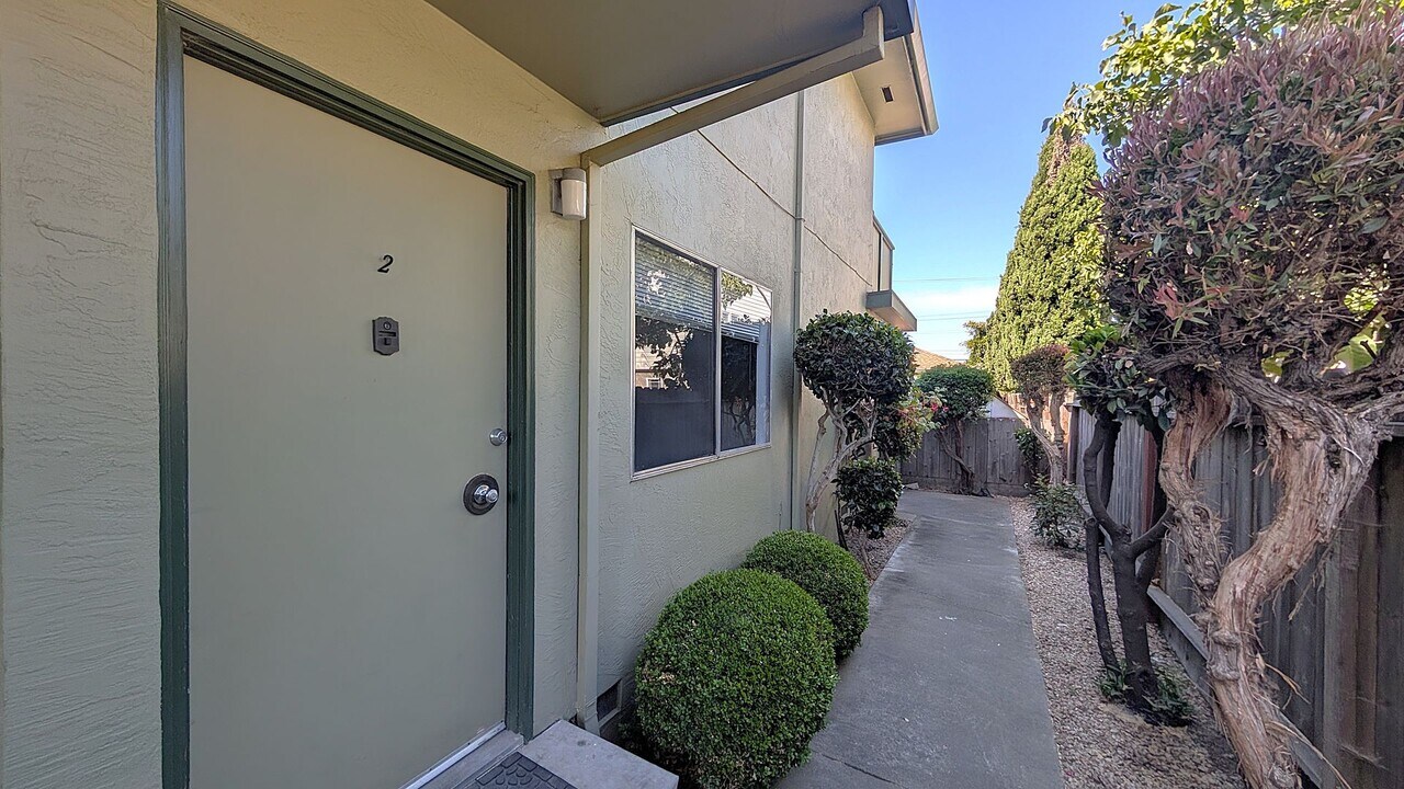 929 Lexington Ave in El Cerrito, CA - Building Photo