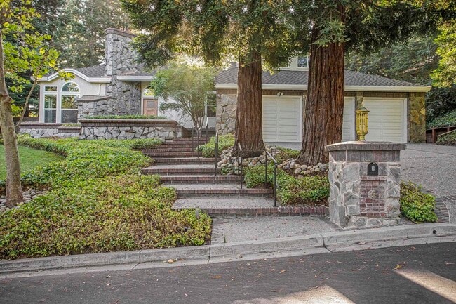 3 Blackhawk Club Ct in Danville, CA - Building Photo - Building Photo