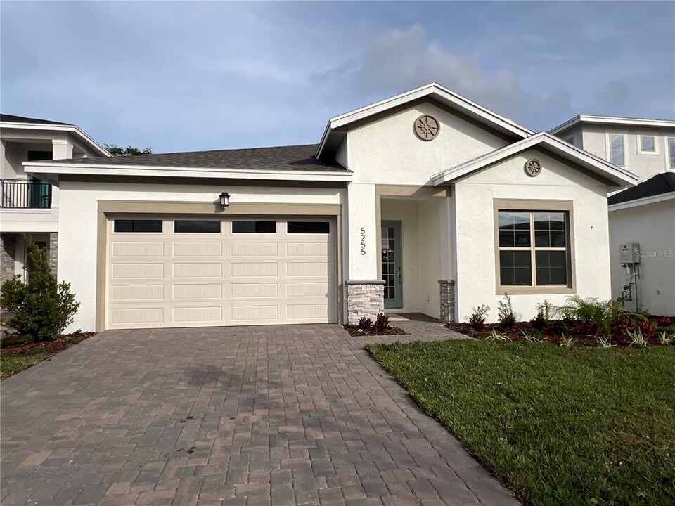 5255 Buttonsage Dr in St. Cloud, FL - Building Photo