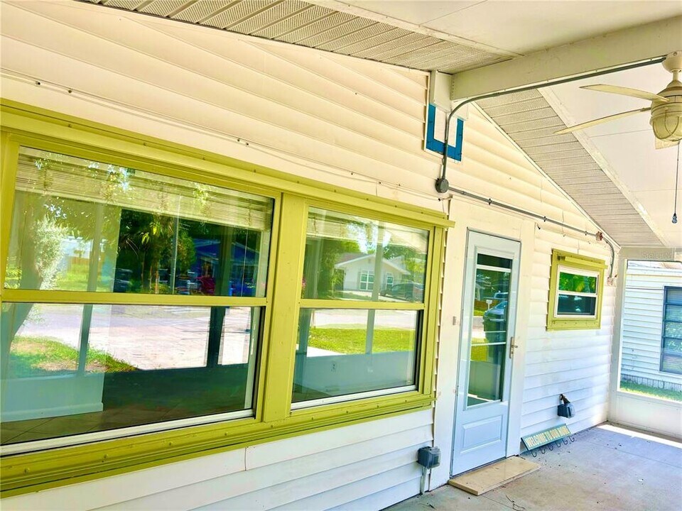 4485 49th Ave N in St. Petersburg, FL - Building Photo