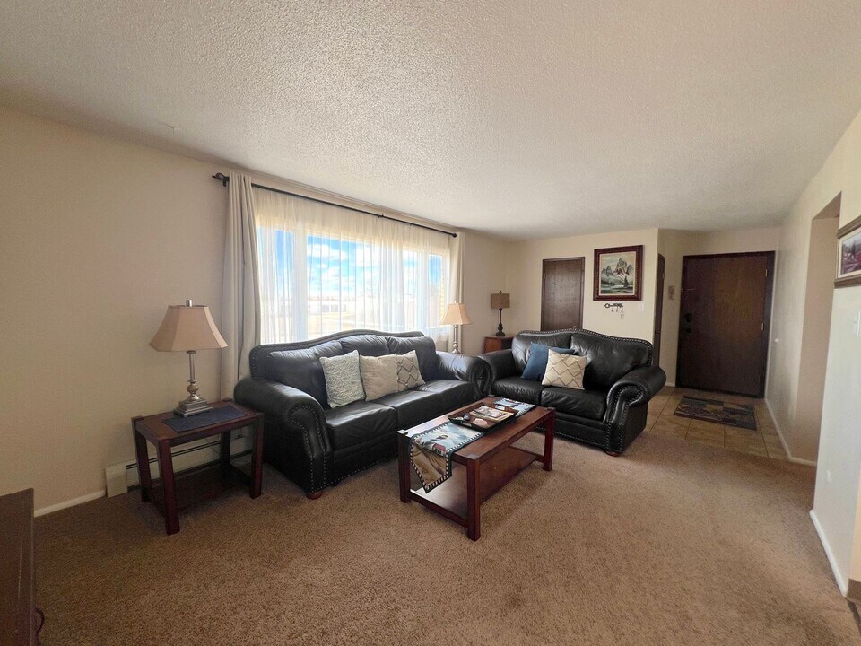 1417 13th St S in Great Falls, MT - Building Photo