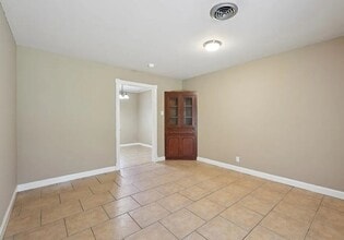 630 White Oak Dr in Lumberton, TX - Building Photo - Building Photo