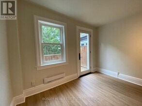 988 Queen St W in Toronto, ON - Building Photo - Building Photo