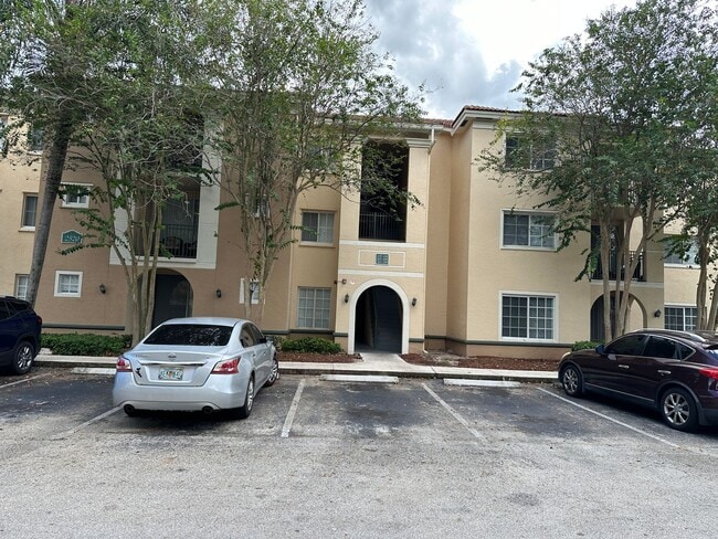 property at 2520 Centergate Dr