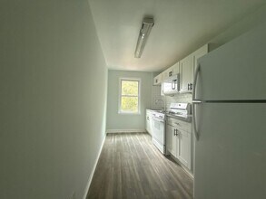 3010 Sollers Point Rd in Dundalk, MD - Building Photo - Building Photo