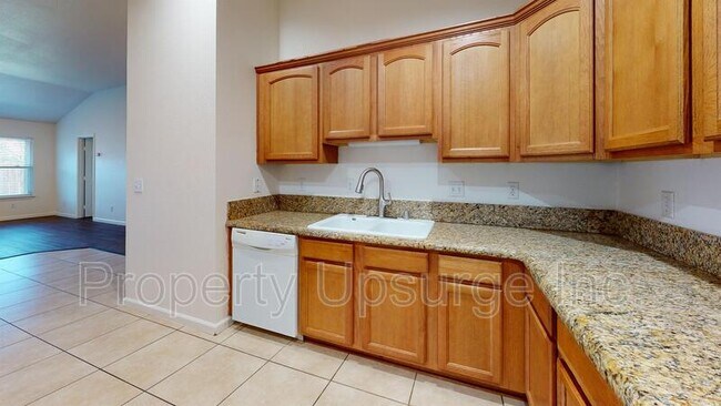 3690 Silvario Ct in Cottonwood, CA - Foto de edificio - Building Photo
