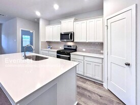 32506 Timber Point Dr in Brookshire, TX - Building Photo