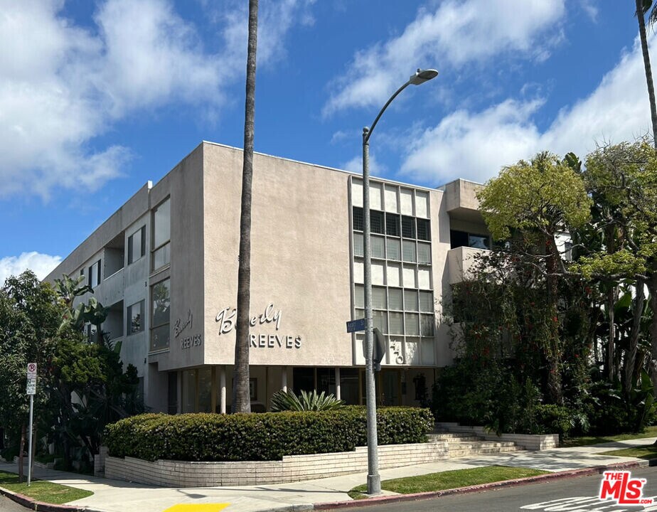 1440 Reeves St in Los Angeles, CA - Foto de edificio