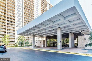 3705 S George Mason Dr in Falls Church, VA - Building Photo