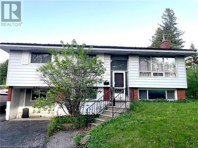 442 Blythwood Pl in Waterloo, ON - Building Photo - Building Photo