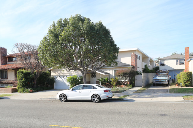 1132 16th St in Santa Monica, CA - Building Photo - Building Photo