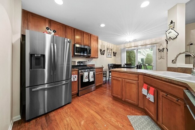 650 Hawley Dr in Oswego, IL - Building Photo - Building Photo