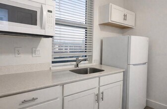 13025 Michael Callin Aly in Alafaya, FL - Building Photo - Building Photo