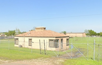 1901 S Business 45 in Corsicana, TX - Building Photo - Building Photo