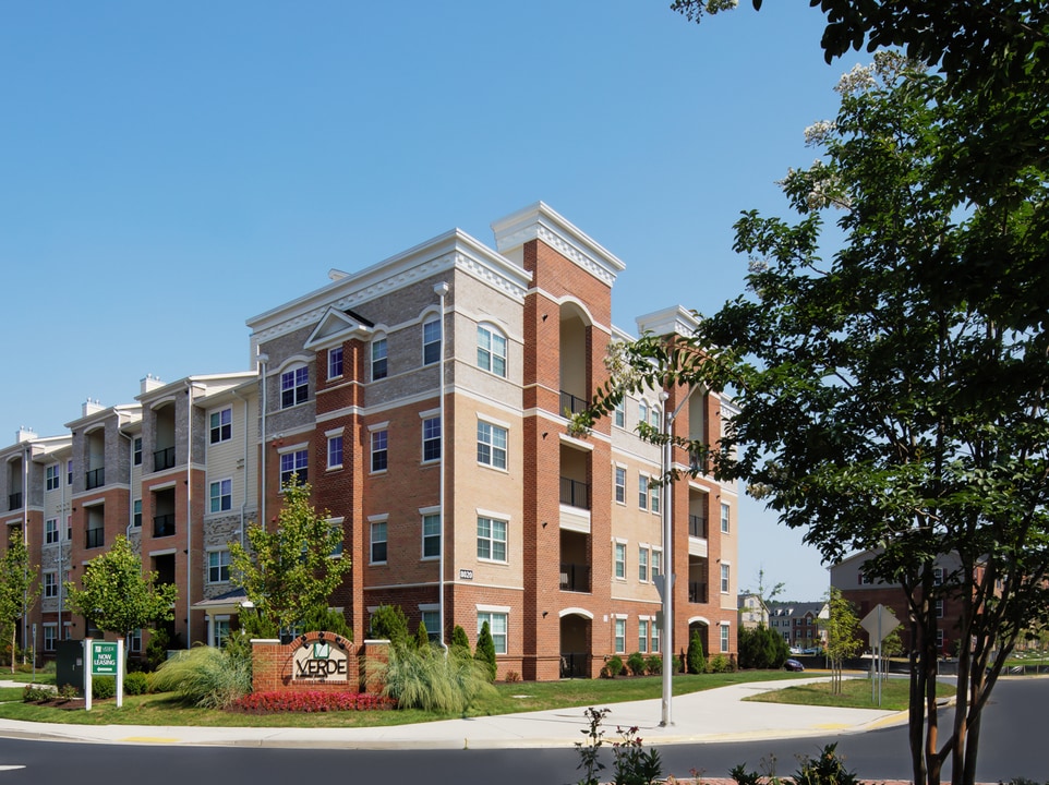 Verde at Greenbelt Station in Greenbelt, MD - Foto de edificio