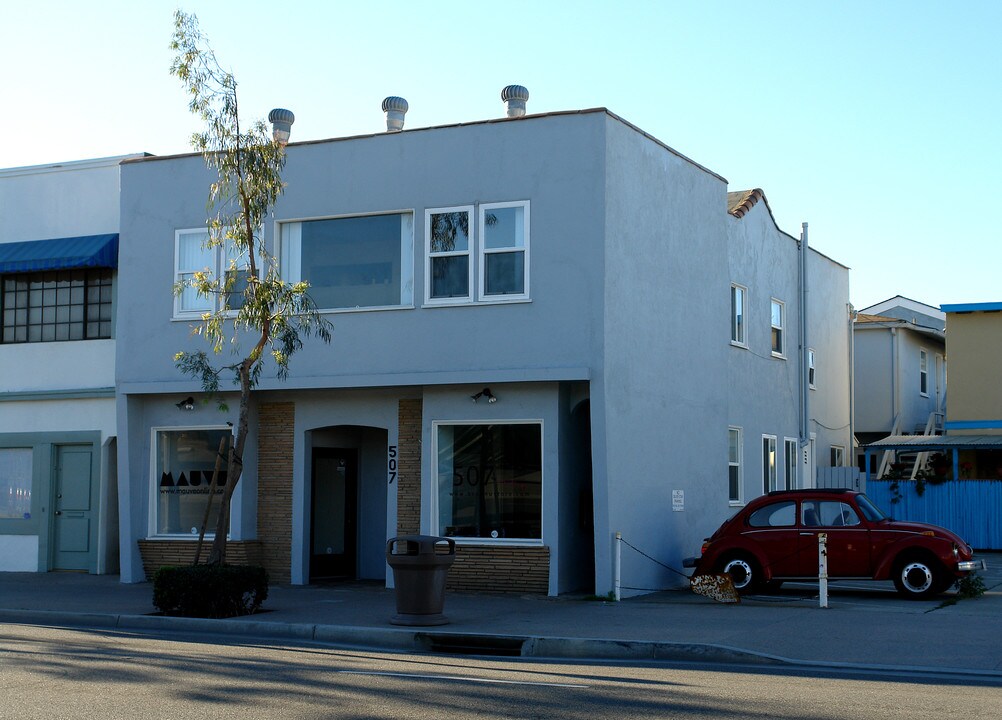 507 E Balboa Blvd in Newport Beach, CA - Foto de edificio