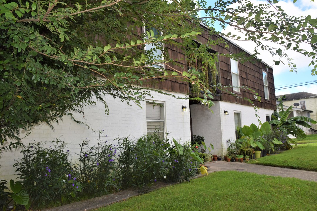 200 N Olympia St in New Orleans, LA - Building Photo