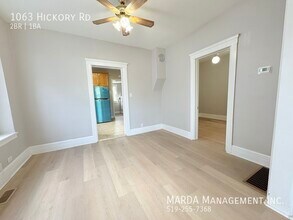 1063 Hickory Rd in Windsor, ON - Building Photo - Building Photo