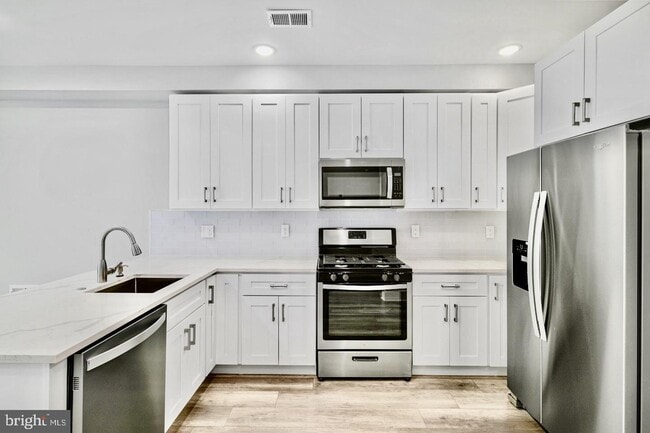 1710 N 25th St, Unit 1 in Philadelphia, PA - Building Photo - Building Photo