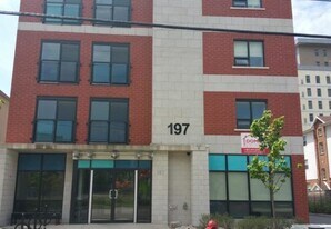 197 Albert St in Waterloo, ON - Building Photo