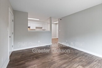 405 Spring St in Dickson, TN - Building Photo - Building Photo