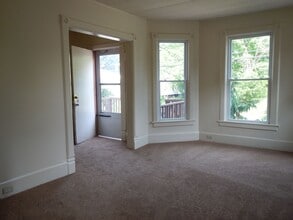 412 Cherry St in Syracuse, NY - Building Photo - Building Photo