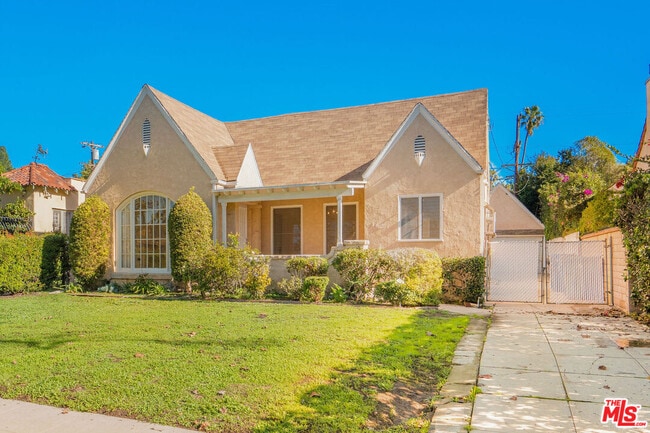 162 N Citrus Ave in Los Angeles, CA - Building Photo - Building Photo