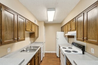 Hampton House in Jackson, MS - Foto de edificio - Building Photo