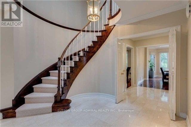 15 Whitehall Rd in Toronto, ON - Building Photo - Building Photo