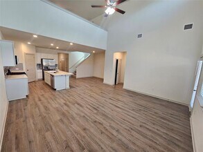 13809 Mcarthur Dr in Manor, TX - Building Photo - Building Photo