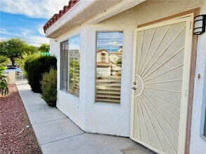 8008 Exploration Ave in Las Vegas, NV - Building Photo - Building Photo