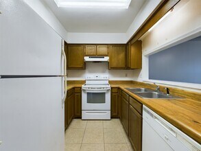 3150 Belle Meade Dr in Pensacola, FL - Building Photo - Building Photo