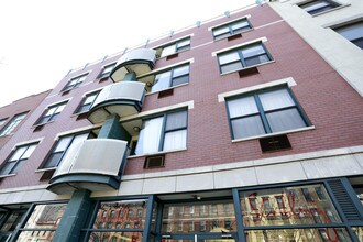 384-386 Atlantic Ave in Brooklyn, NY - Building Photo - Building Photo