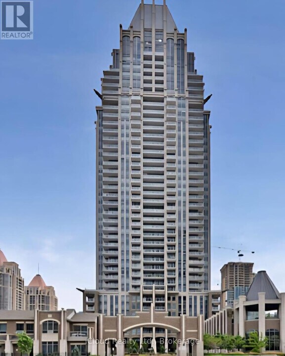 388 Prince of Wales Dr in Mississauga, ON - Building Photo