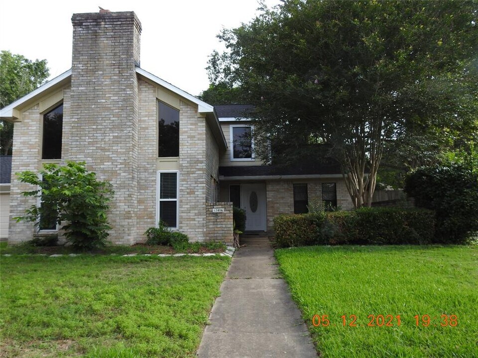 17406 Mapletrail Dr in Houston, TX - Building Photo