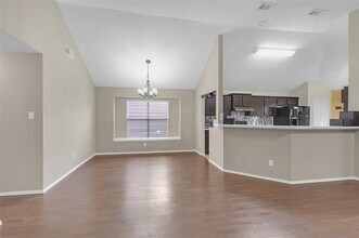 202 Matlock Meadow Dr in Arlington, TX - Building Photo - Building Photo