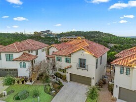 211 Honey Creek Ct in Austin, TX - Building Photo