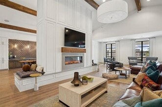 4700 W Spring Creek Pkwy in Plano, TX - Building Photo - Building Photo