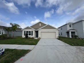 5345 Oxford Gray Rd in Zephyrhills, FL - Building Photo - Building Photo