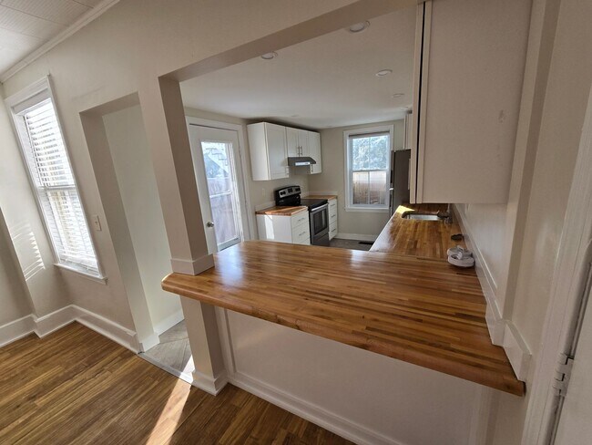 18 School St in Newburyport, MA - Building Photo - Building Photo