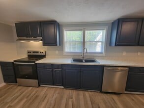 360 Dudney Hill Ln in Gainesboro, TN - Foto de edificio - Building Photo