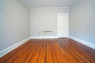 64 Woodstock Ave, Unit 5 in Boston, MA - Building Photo - Building Photo