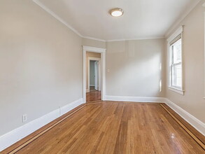 832 Calhoun Ave, Unit 1 in Bronx, NY - Building Photo - Building Photo