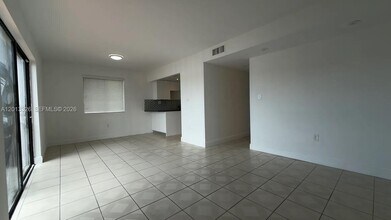 341 NW 109th Ave in Miami, FL - Building Photo - Building Photo