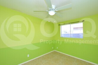 26 E Ivy St in Mesa, AZ - Foto de edificio - Building Photo