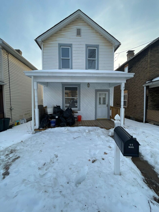 property at 618 Penn Ave