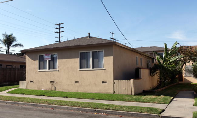 1009 Loma Ave in Long Beach, CA - Building Photo - Building Photo