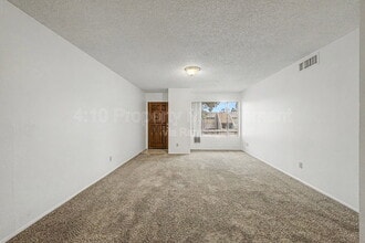 1927 E Hampton Ave in Mesa, AZ - Building Photo - Building Photo