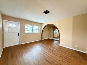 7212 SW 3rd Ct in North Lauderdale, FL - Building Photo - Building Photo